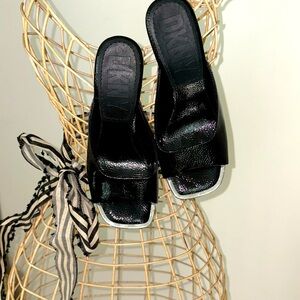 DKNY Anya Leather Square Toe Dress Slides Heels Black and Silver
Never worn